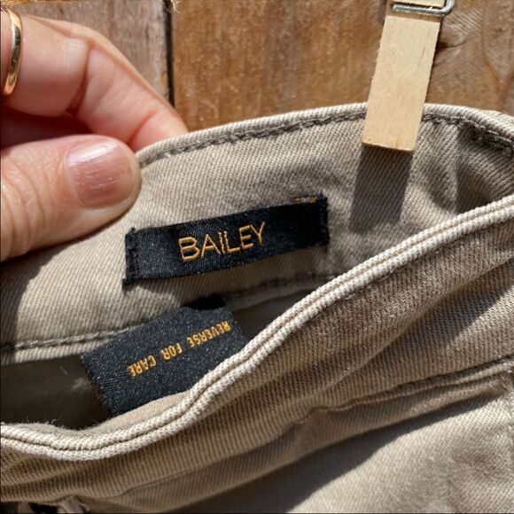 Genetic Bailey Colorblock Off White Beige Shorts in Hybrid 28 - Picture 8 of 11